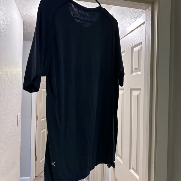 Lululemon Shirt - Picture 2 of 2